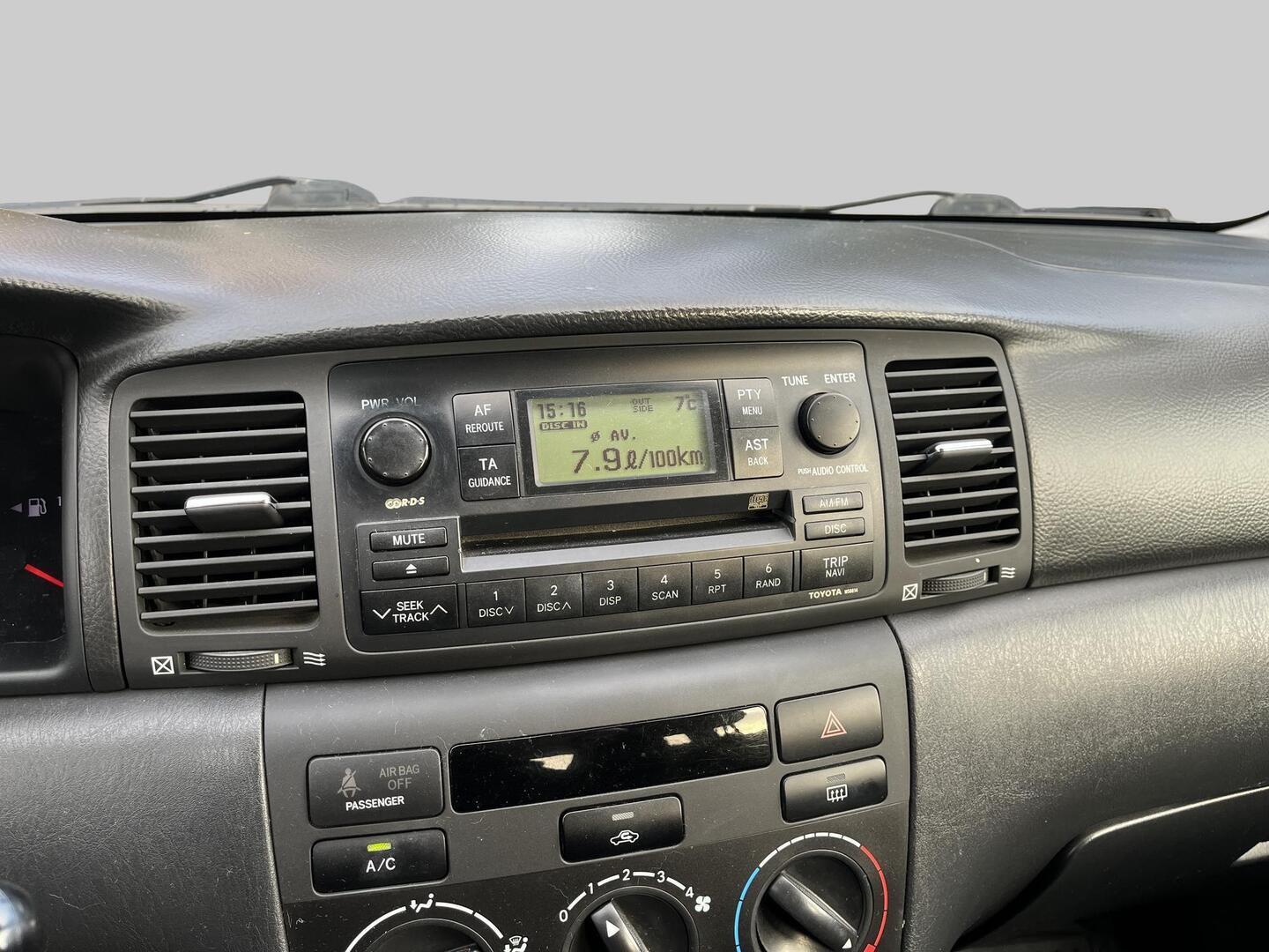 TOYOTA Corolla 2005