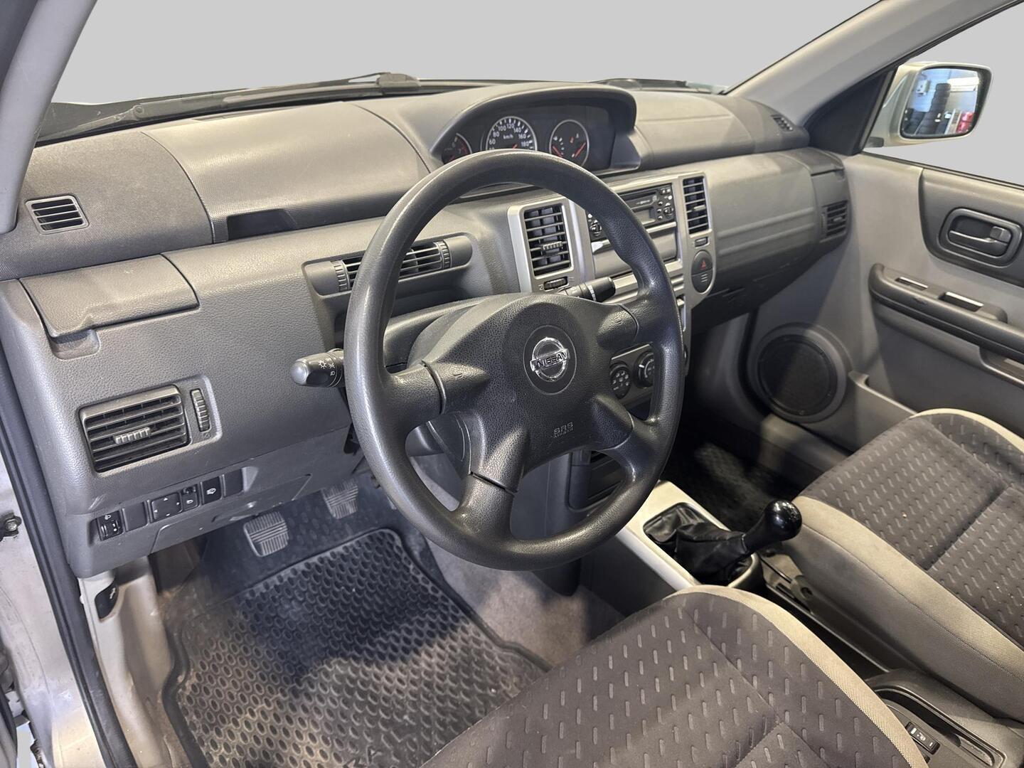 NISSAN X-TRAIL 2005