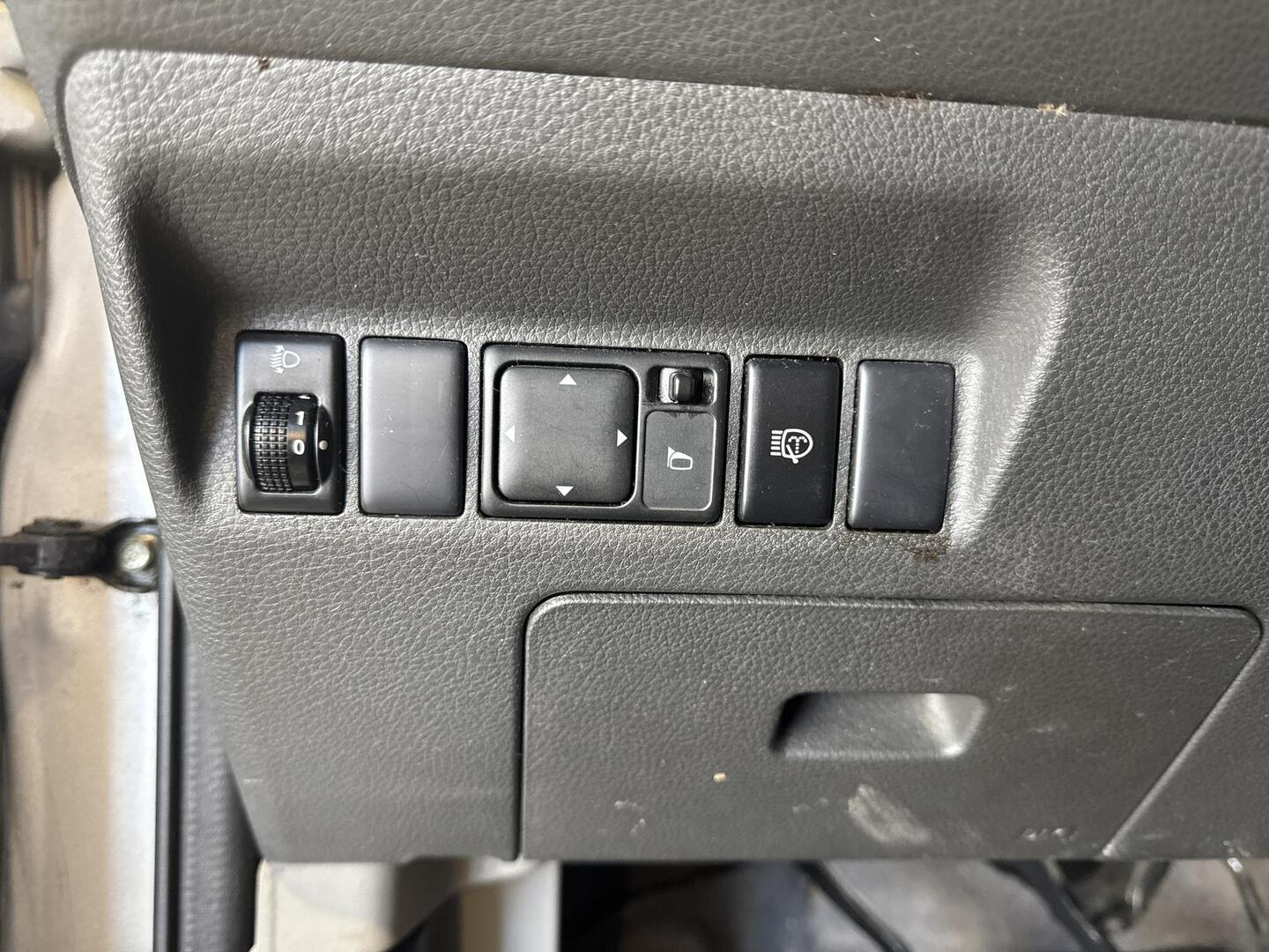 NISSAN X-TRAIL 2005