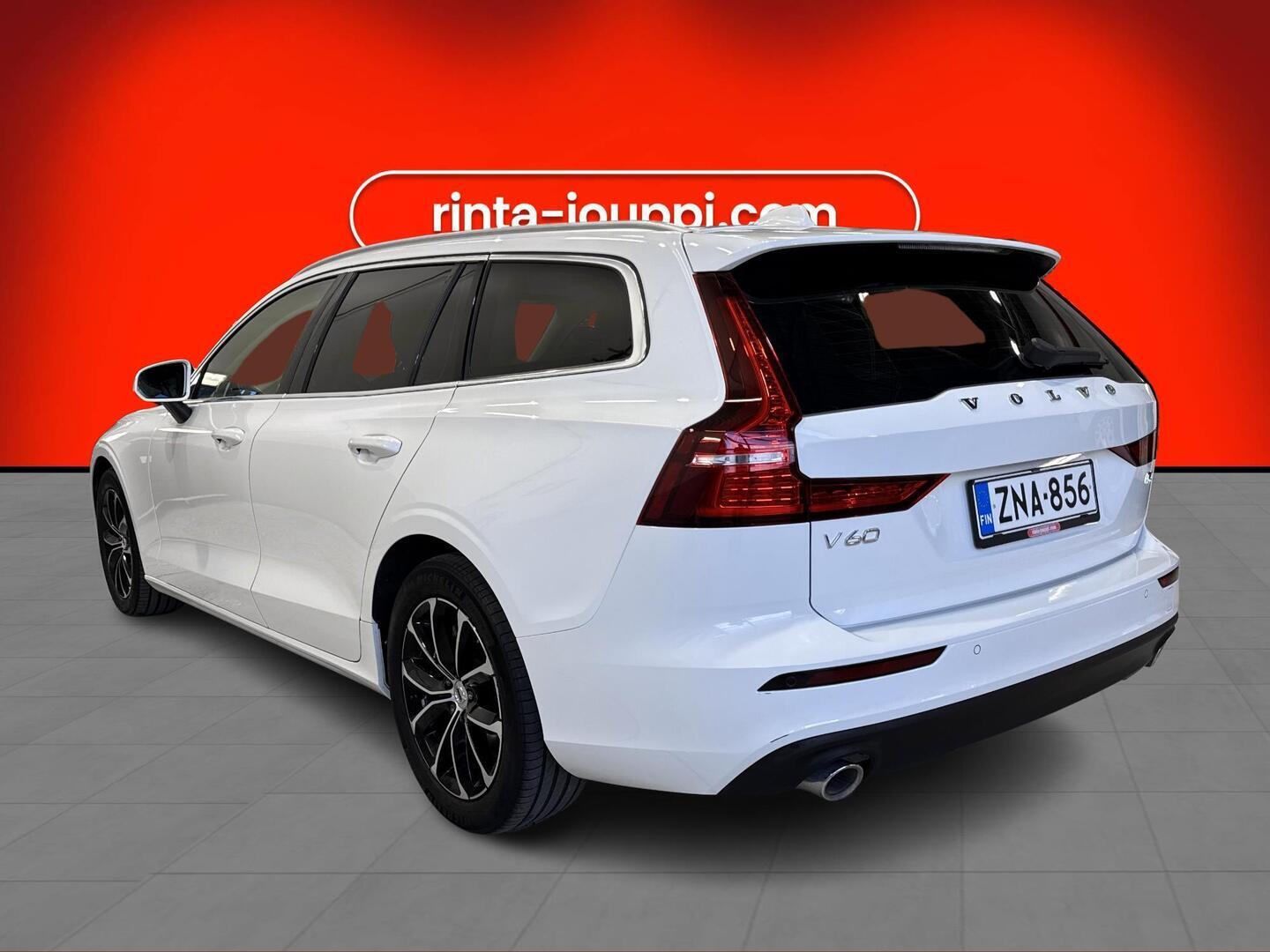 VOLVO V60 2020