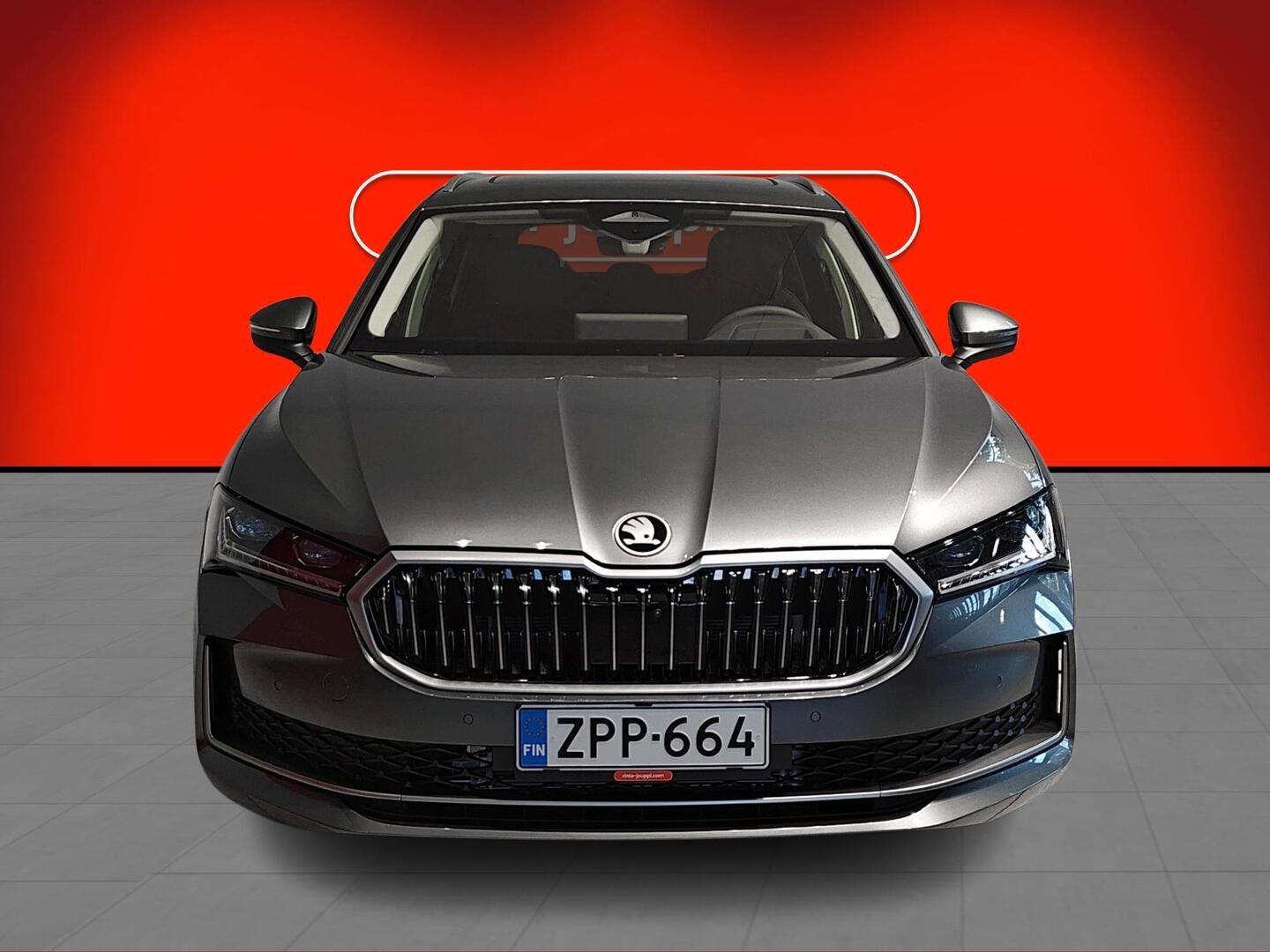 SKODA Superb 2025