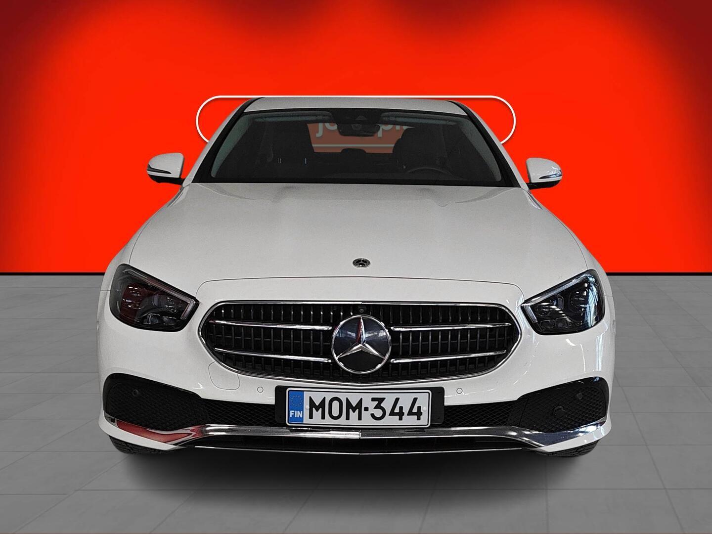 MERCEDES-BENZ E 2023