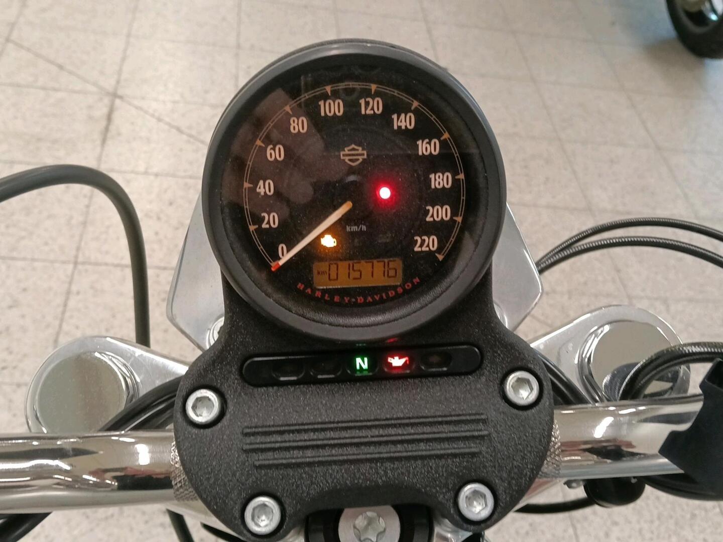 HARLEY-DAVIDSON SPORTSTER 2015