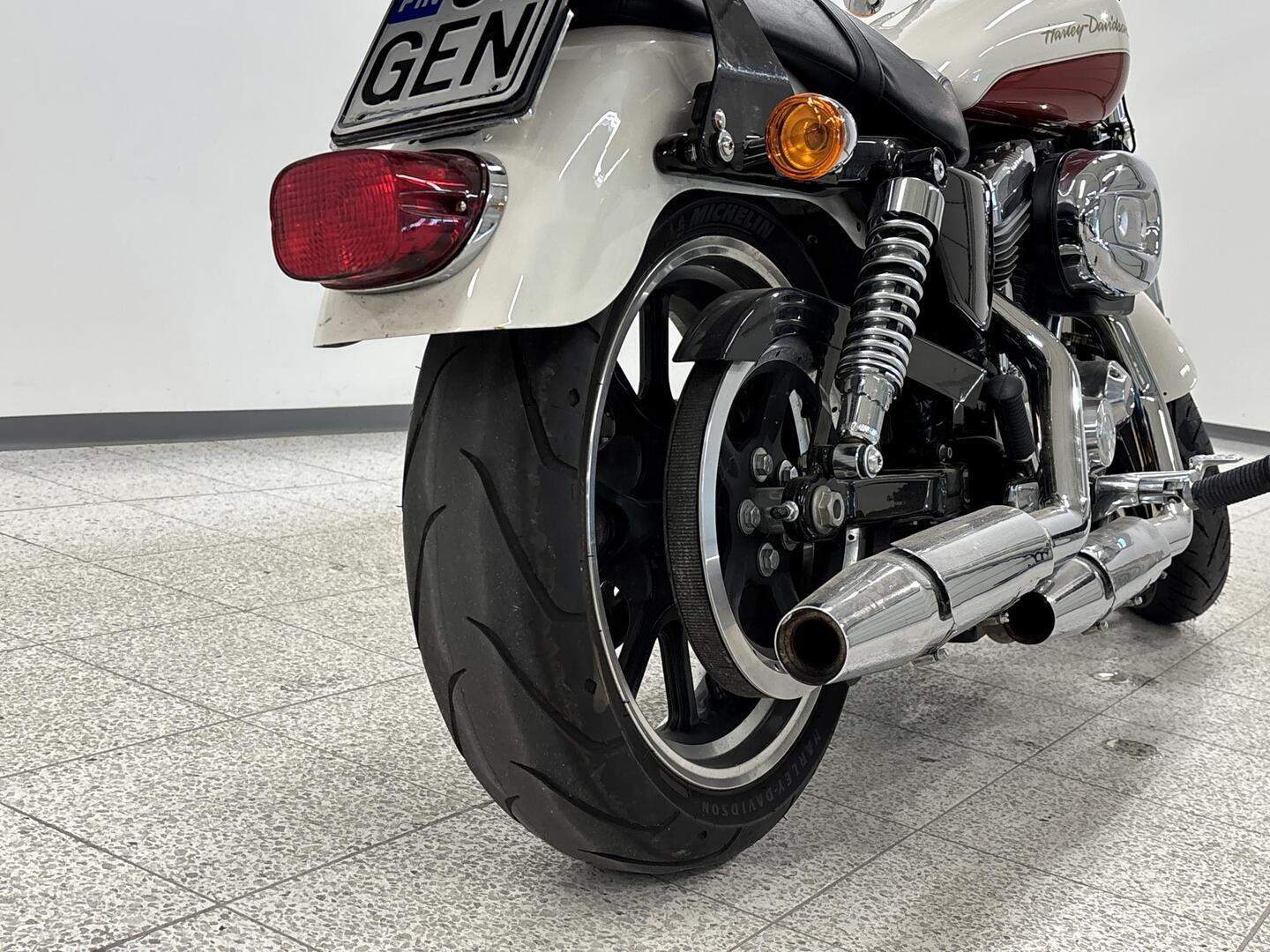 HARLEY-DAVIDSON Sportster 2013