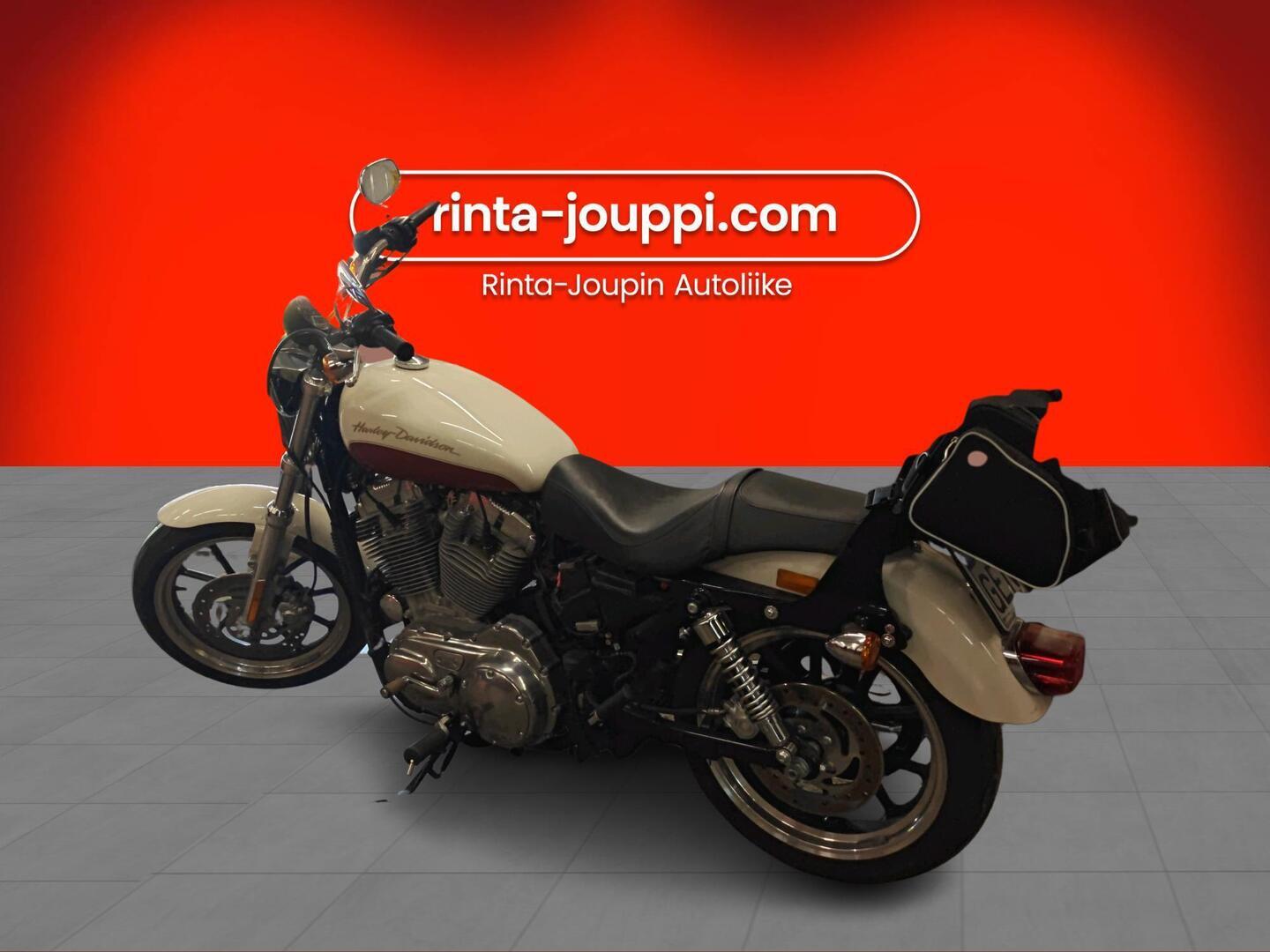 HARLEY-DAVIDSON Sportster 2013
