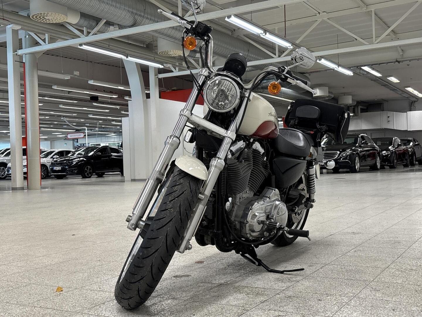 HARLEY-DAVIDSON Sportster 2013