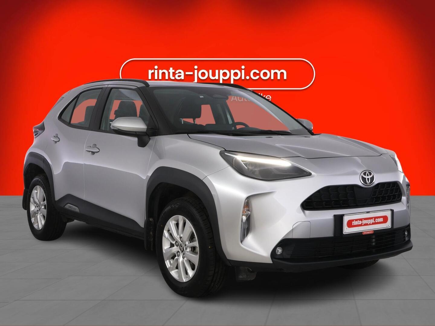 TOYOTA YARIS CROSS 2025