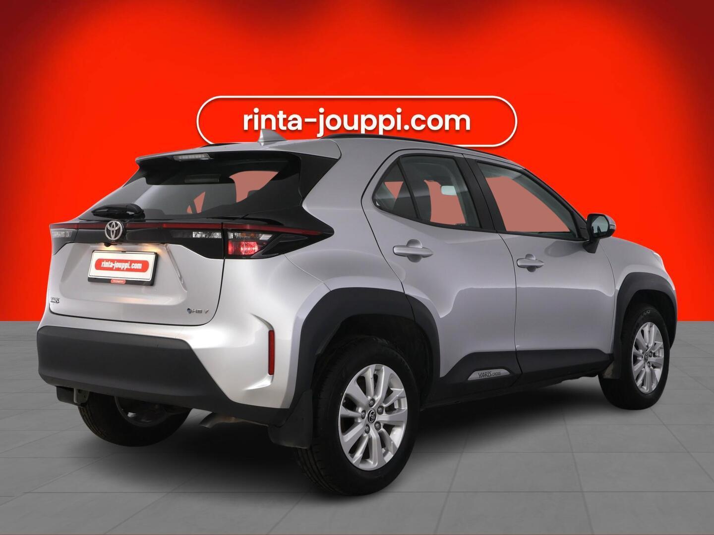 TOYOTA YARIS CROSS 2025
