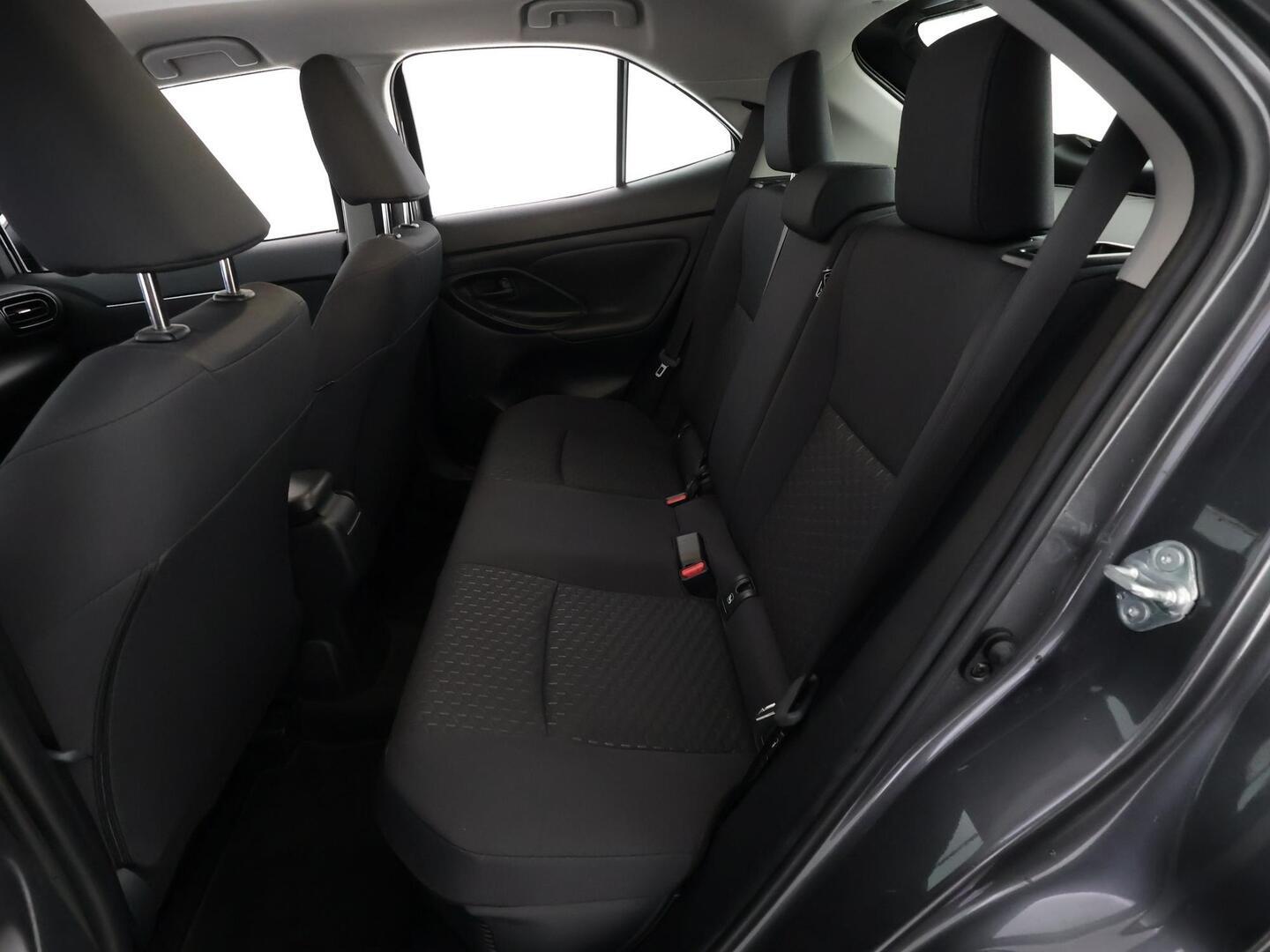 TOYOTA YARIS CROSS 2025