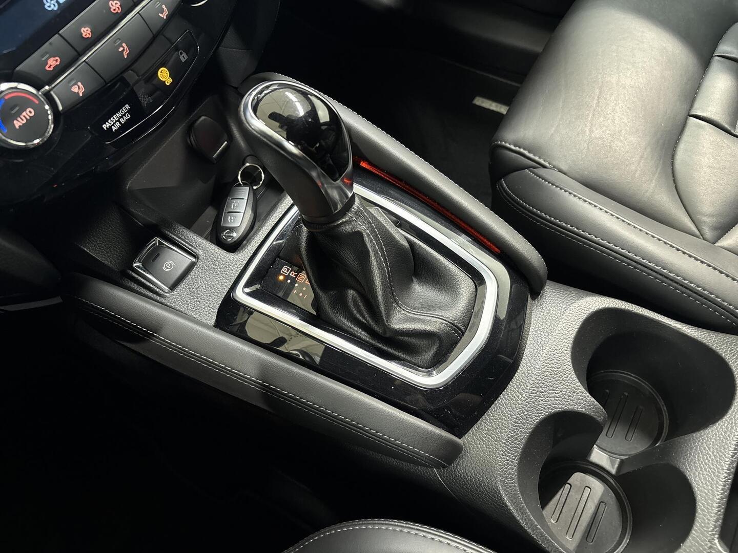 NISSAN Qashqai 2018