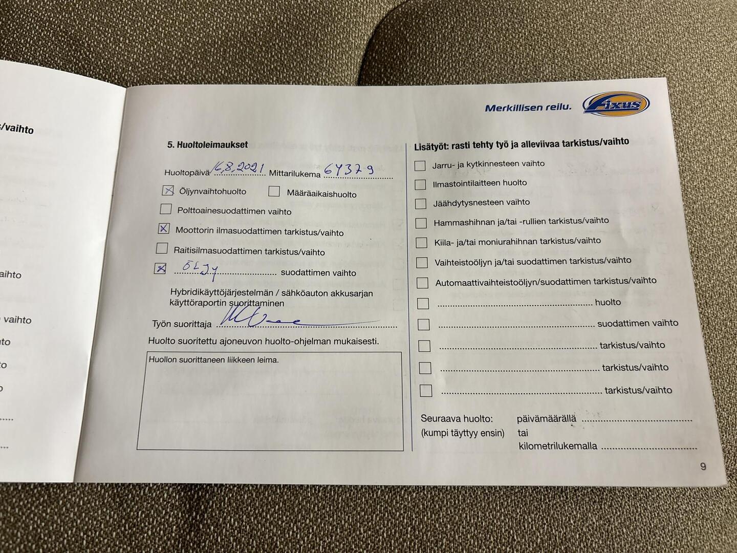 ROADCAR VAN R 600 2016