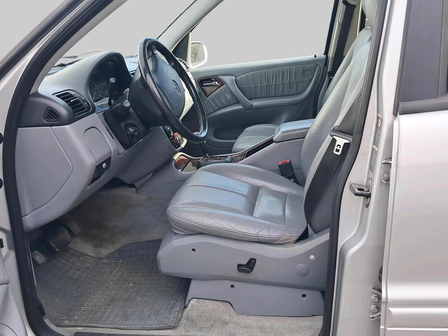 MERCEDES-BENZ ML 2004