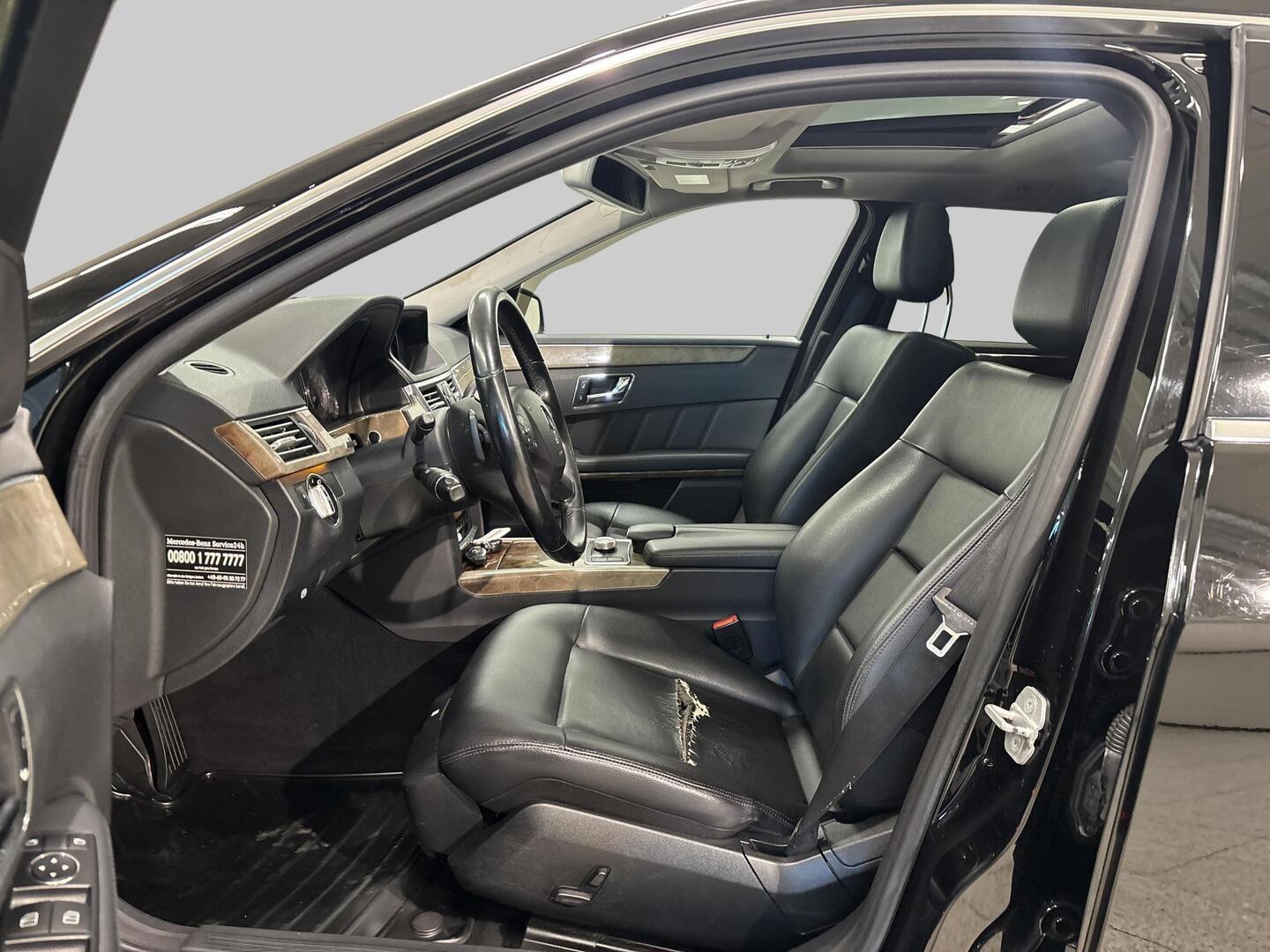 MERCEDES-BENZ E 2010