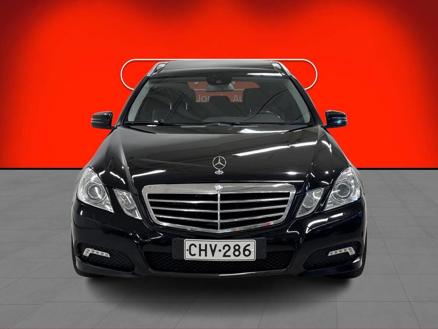 MERCEDES-BENZ E 2010