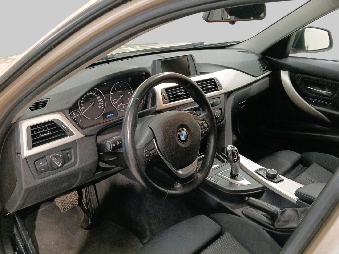 BMW 316 2013