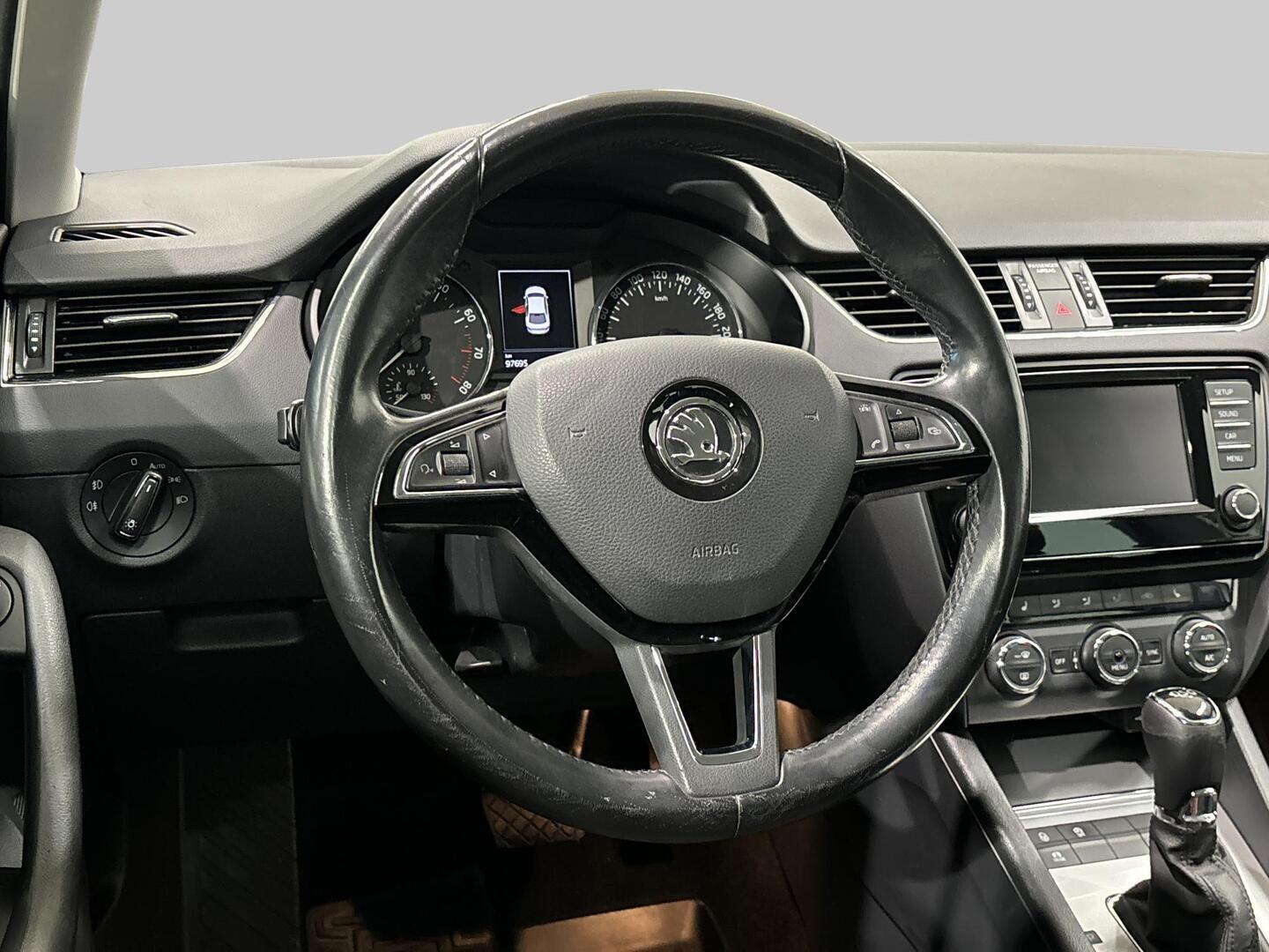 SKODA OCTAVIA 2015