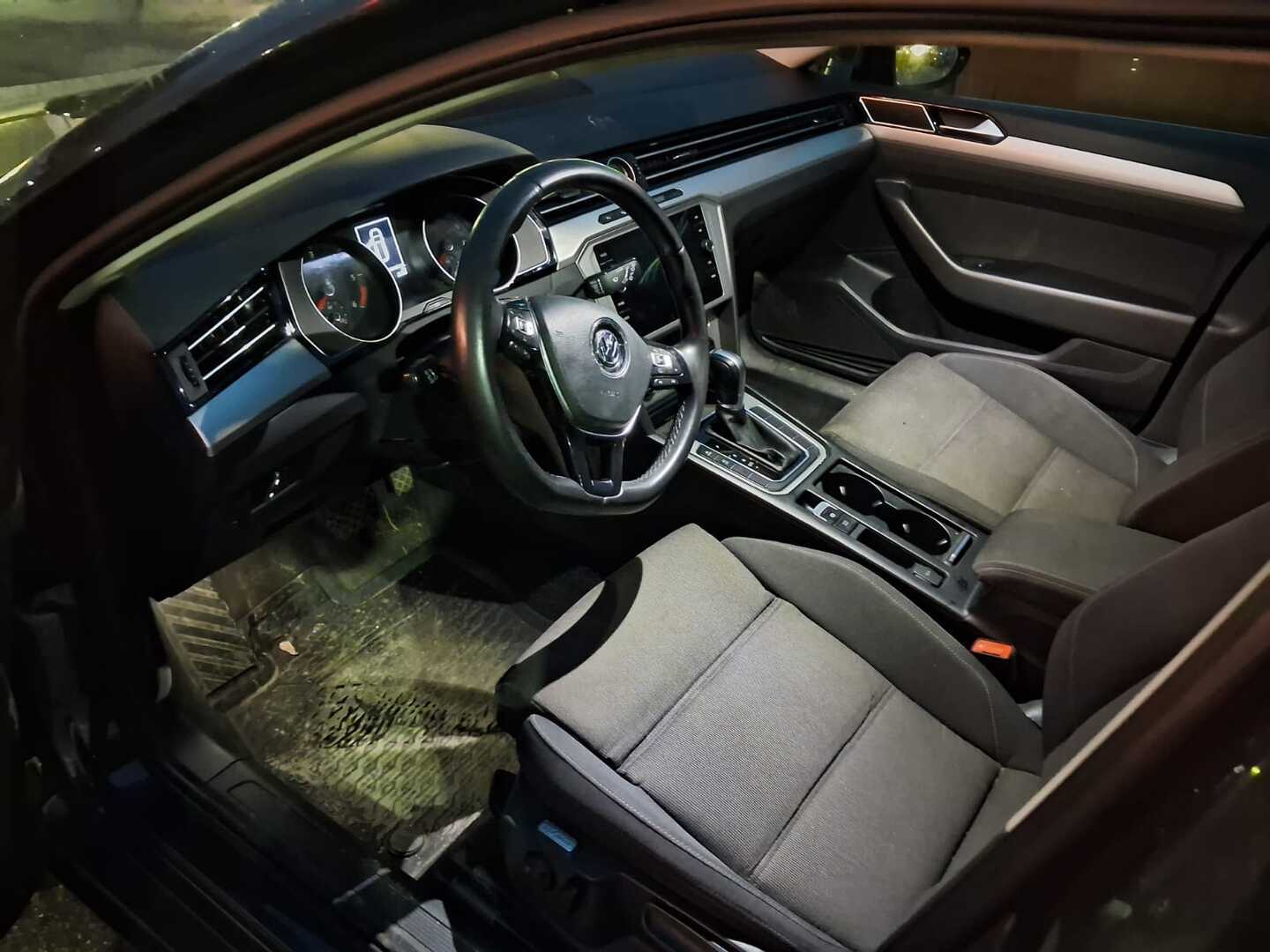 VOLKSWAGEN Passat 2017