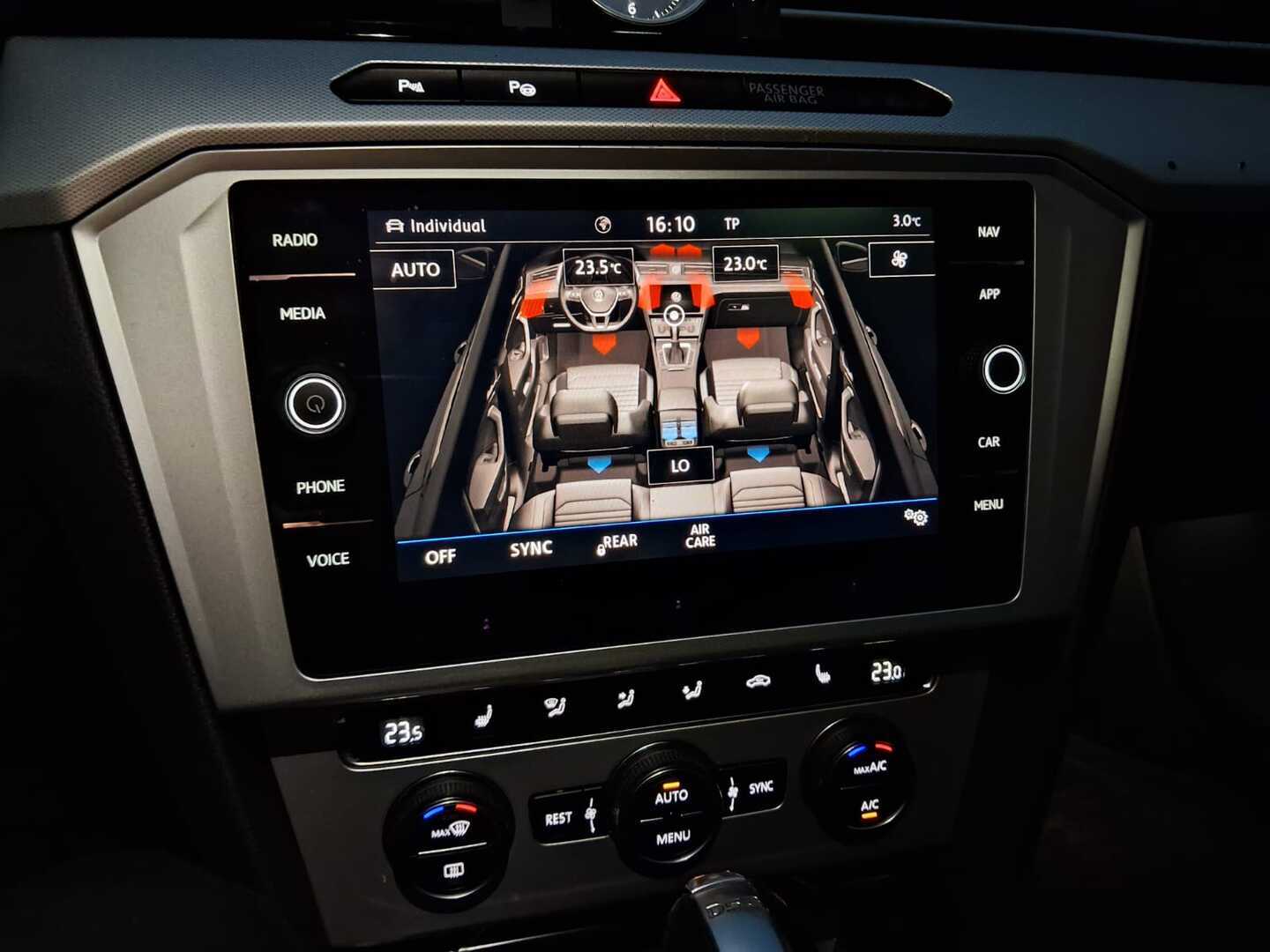 VOLKSWAGEN Passat 2017