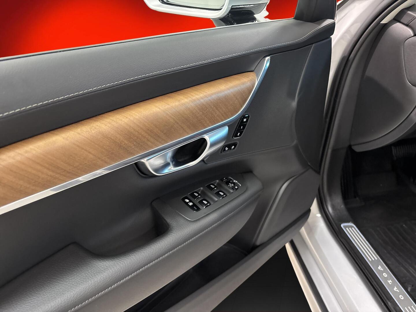 VOLVO V90 2020