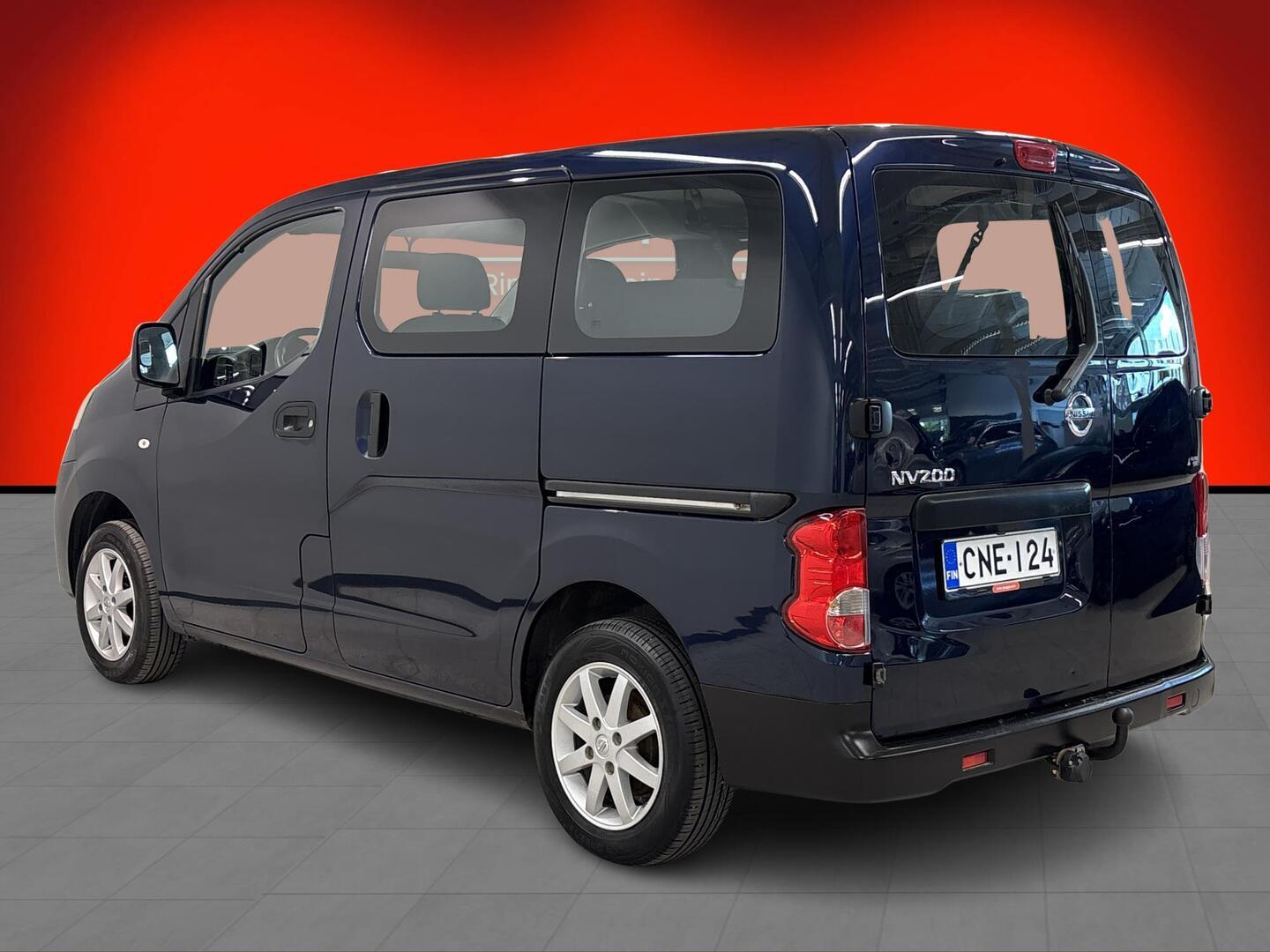 NISSAN NV200 2010