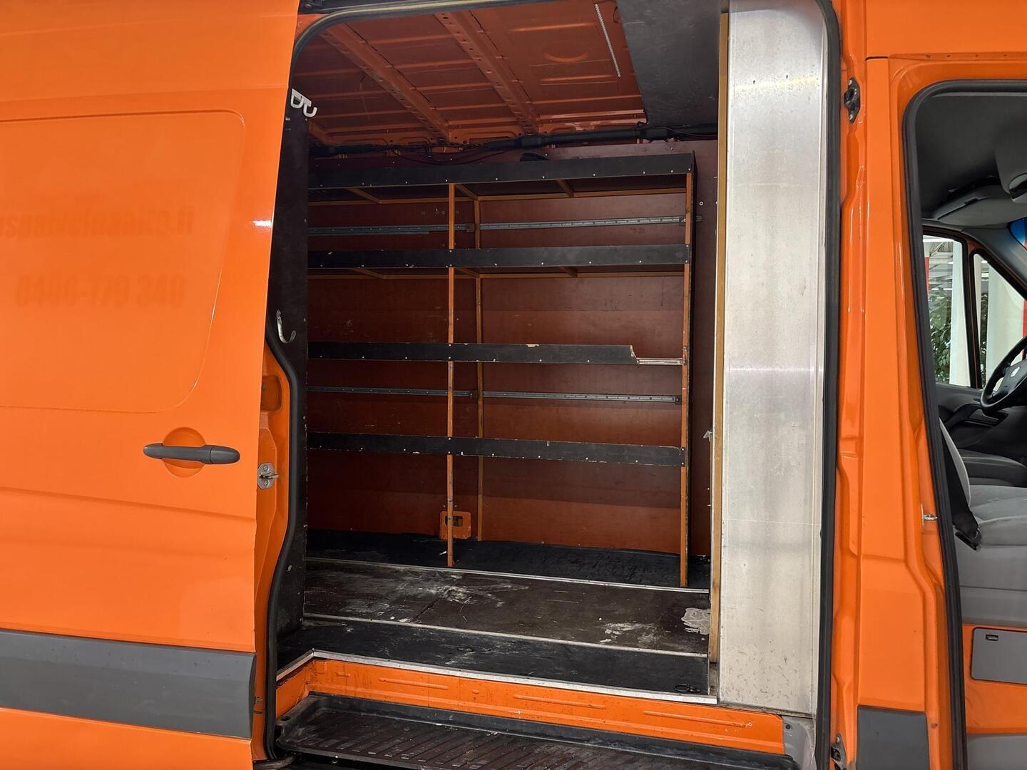 VOLKSWAGEN Crafter 2010