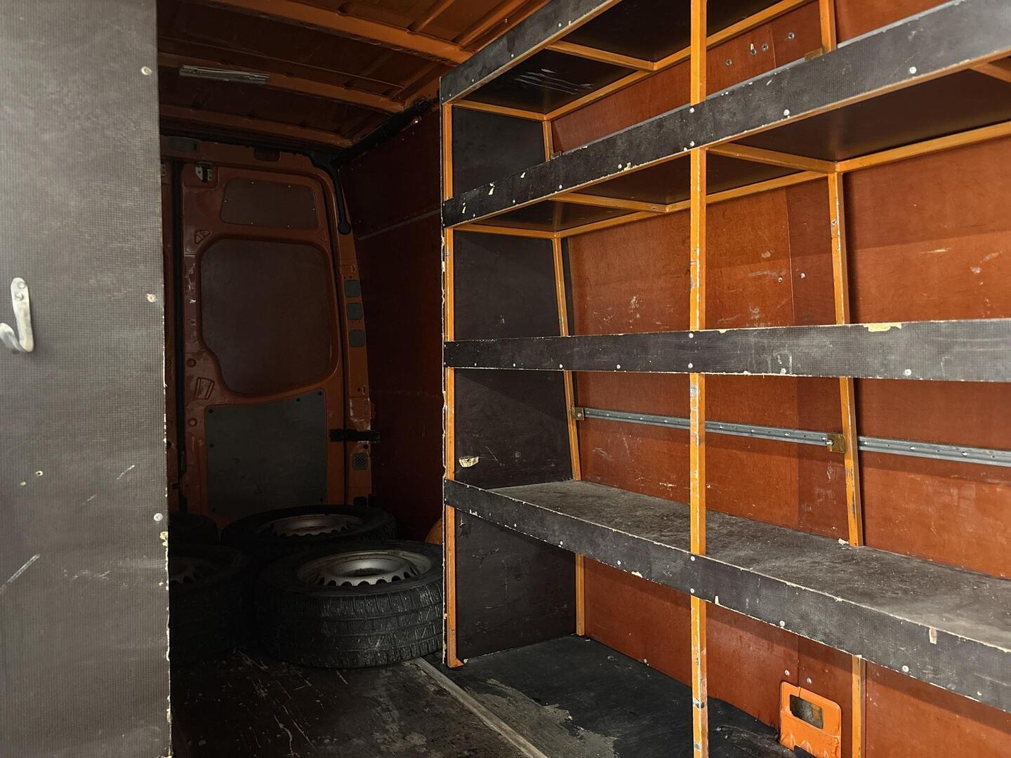 VOLKSWAGEN Crafter 2010