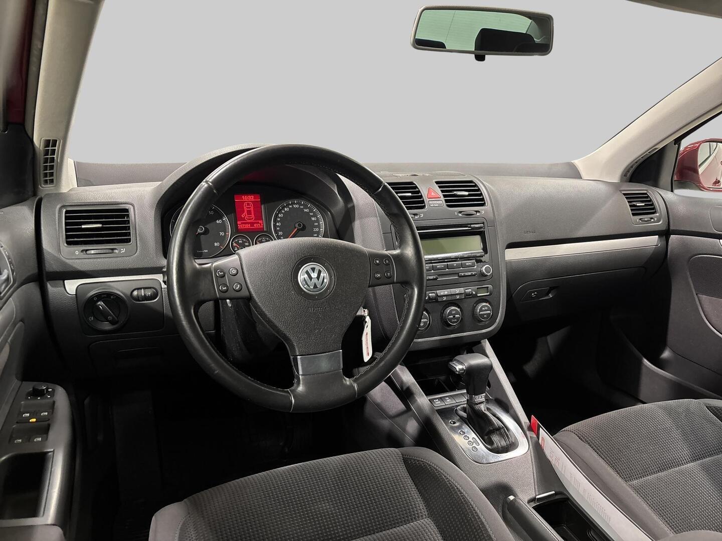 VOLKSWAGEN Jetta 2009