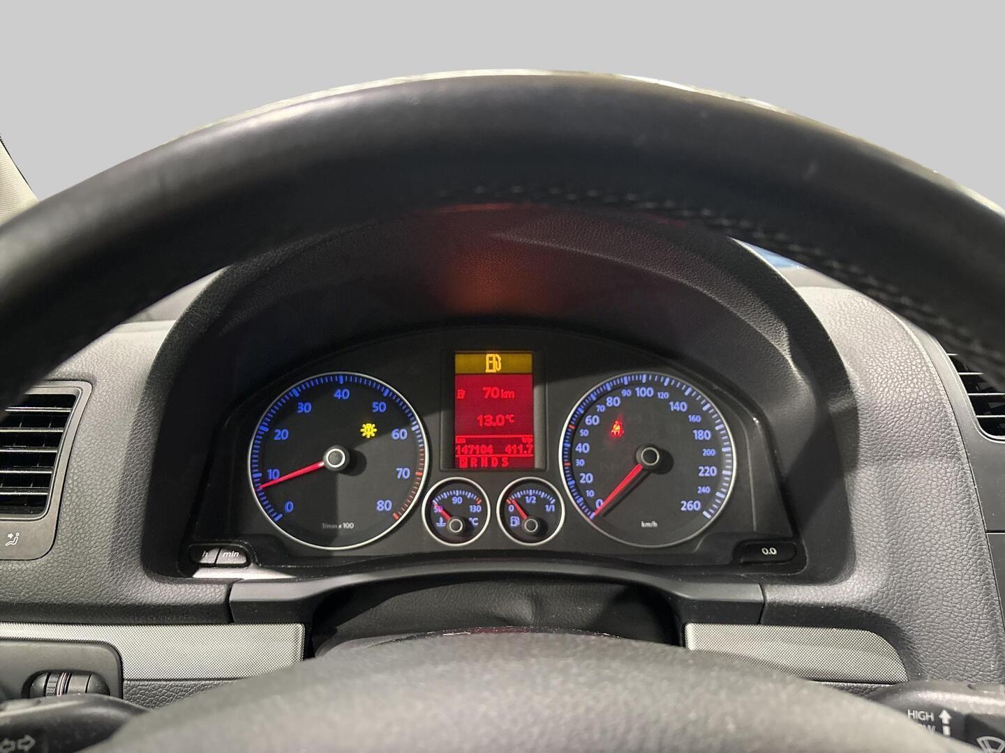 VOLKSWAGEN Jetta 2009