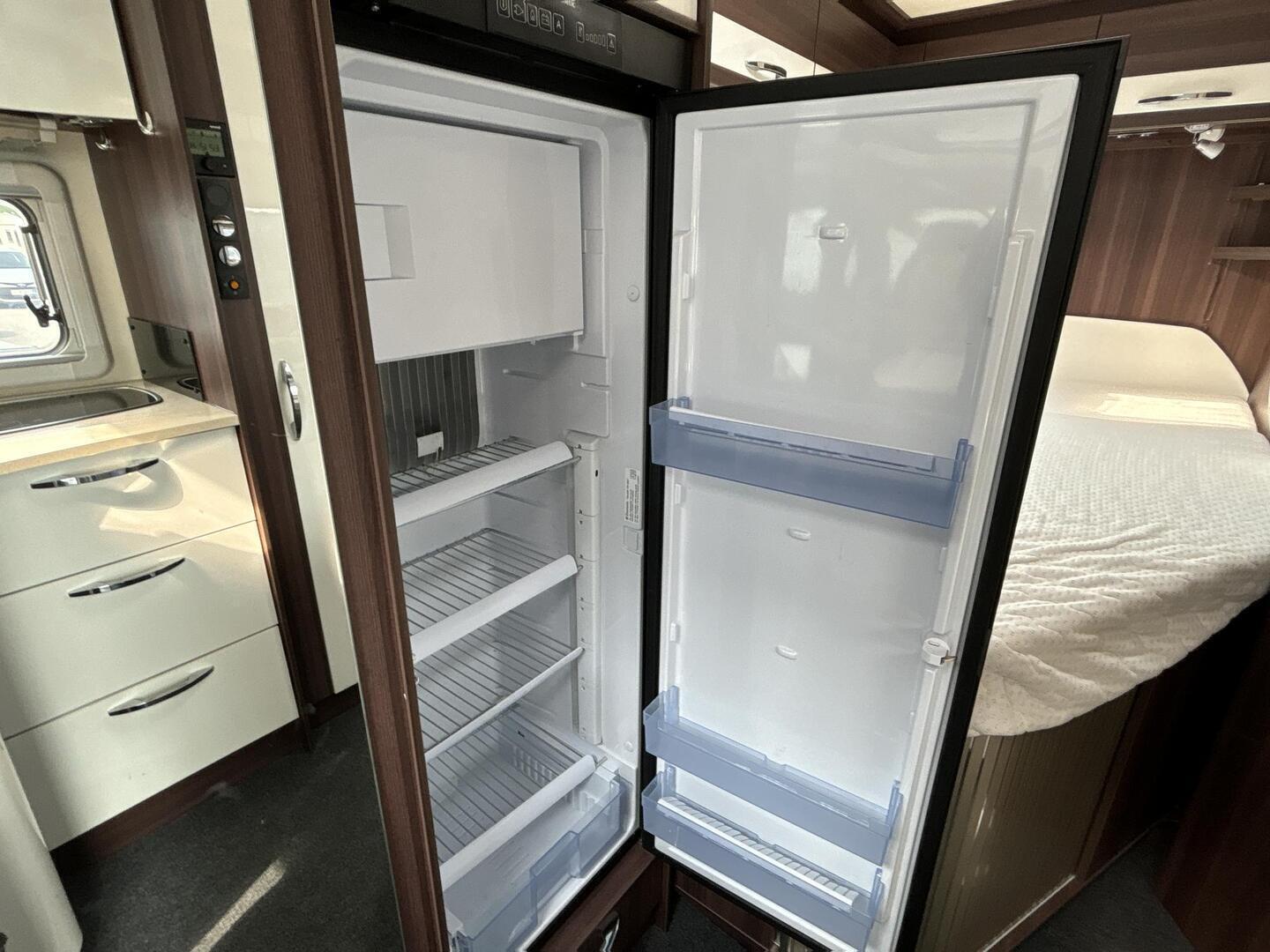 BÜRSTNER Nexxo BT 660 2015