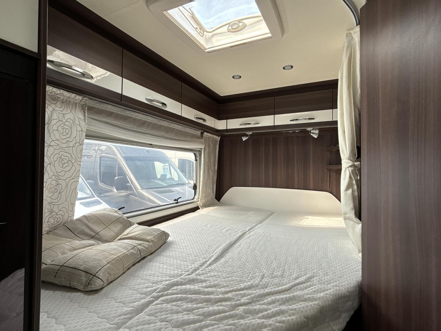 BÜRSTNER Nexxo BT 660 2015