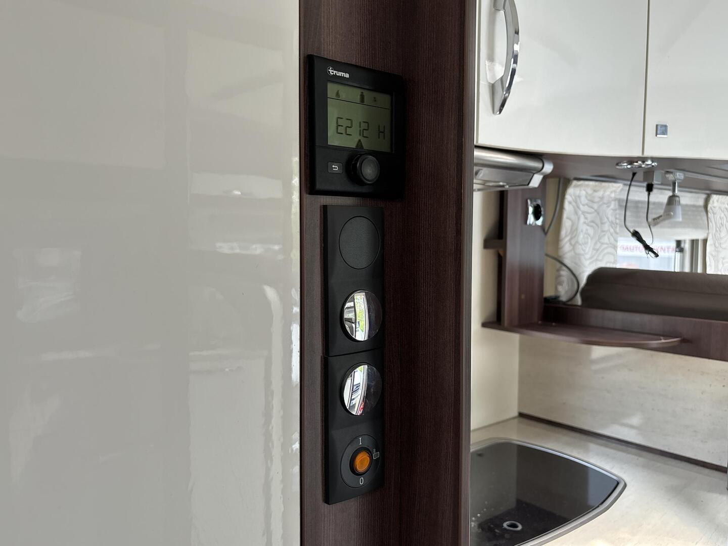 BÜRSTNER Nexxo BT 660 2015