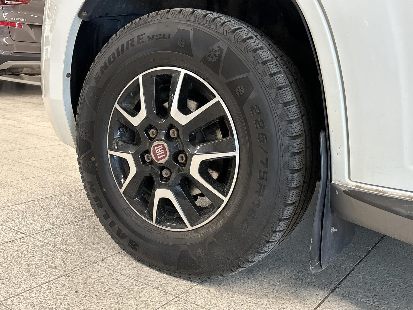 BÜRSTNER Nexxo BT 660 2015