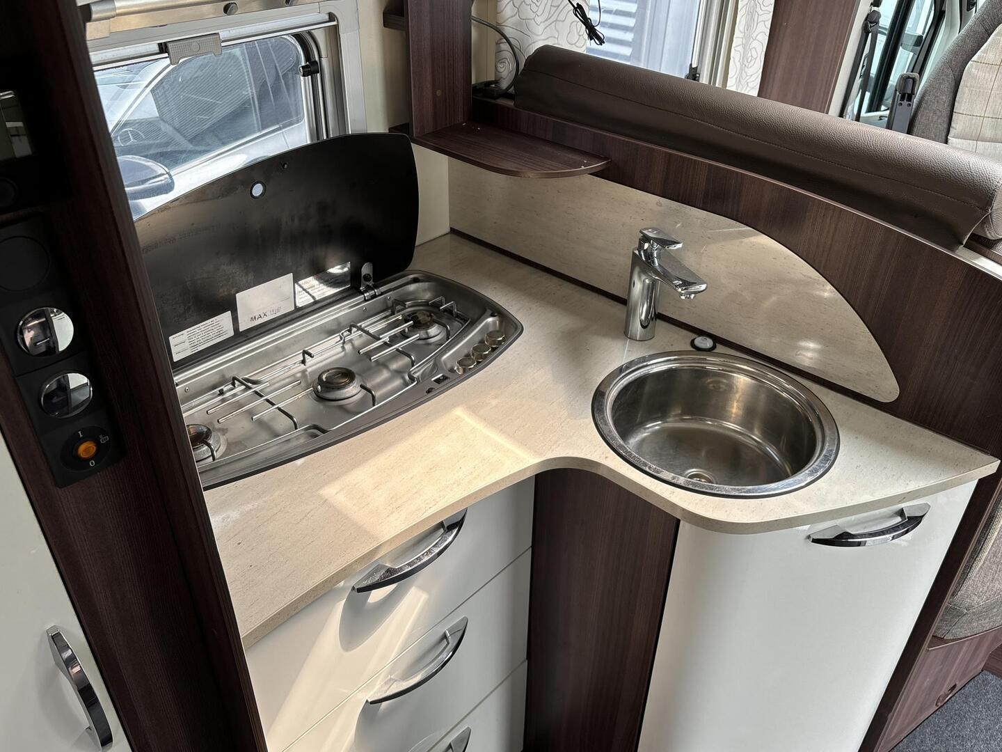 BÜRSTNER Nexxo BT 660 2015