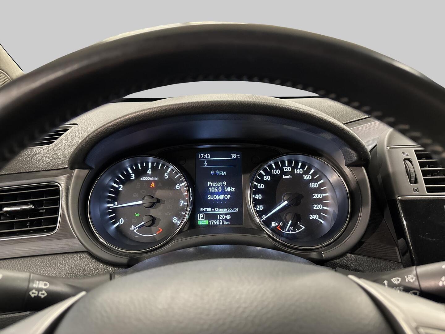 NISSAN Pulsar 2015