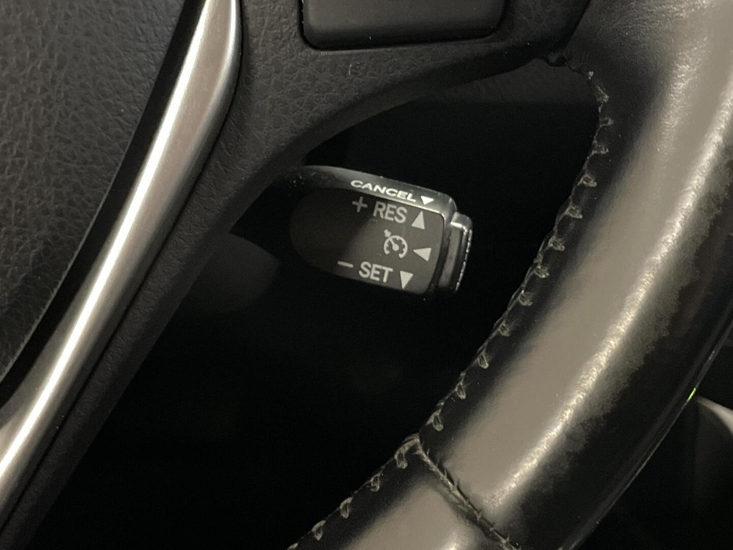 TOYOTA Auris 2014