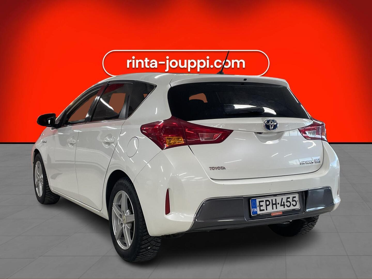 TOYOTA Auris 2014