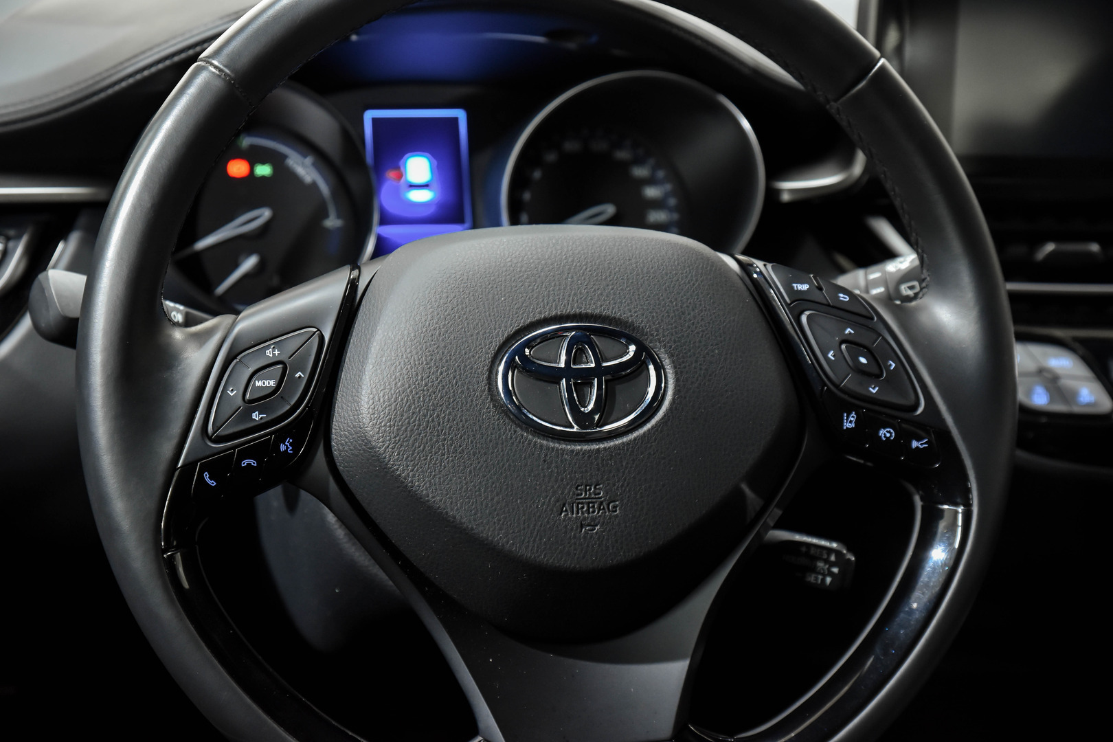 TOYOTA C-HR 2019