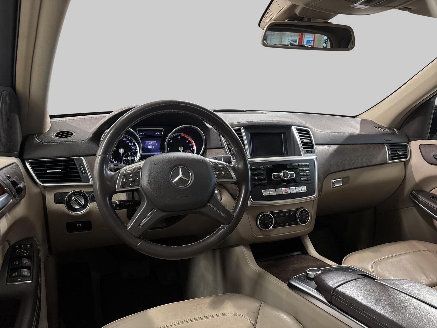 MERCEDES-BENZ GL 2013