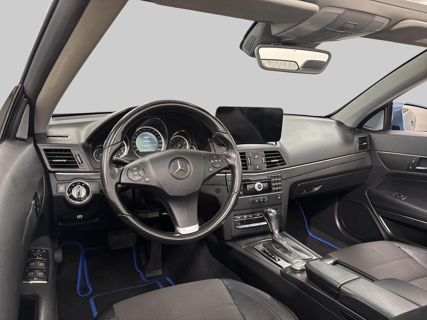 MERCEDES-BENZ E 2010