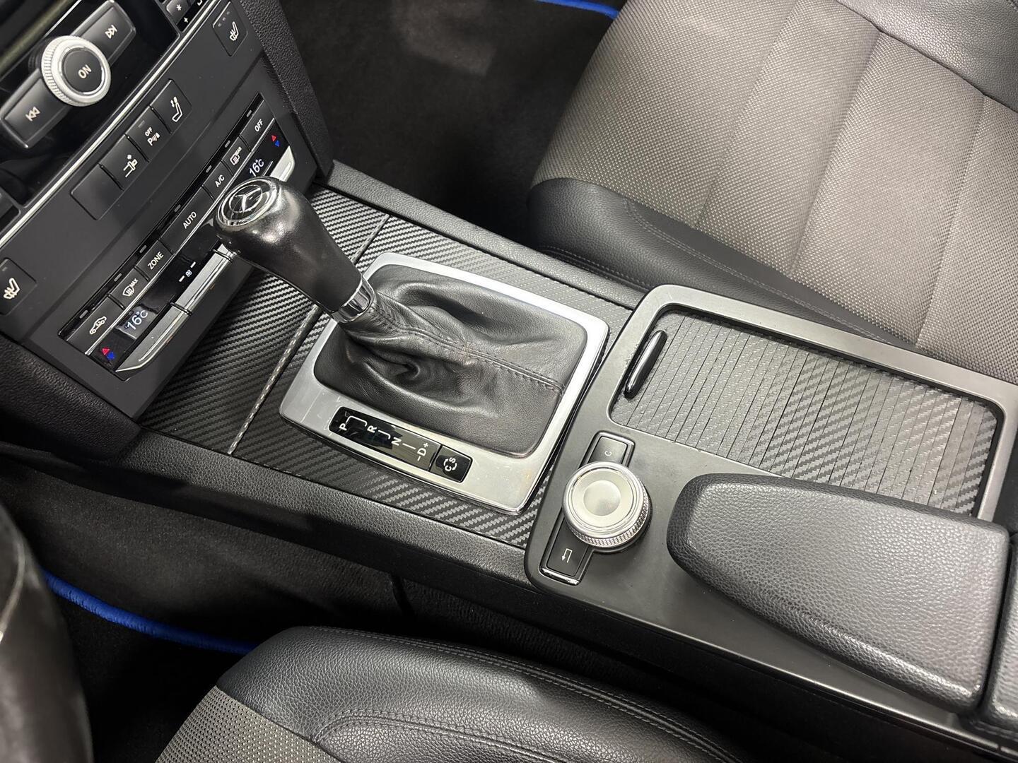MERCEDES-BENZ E 2010