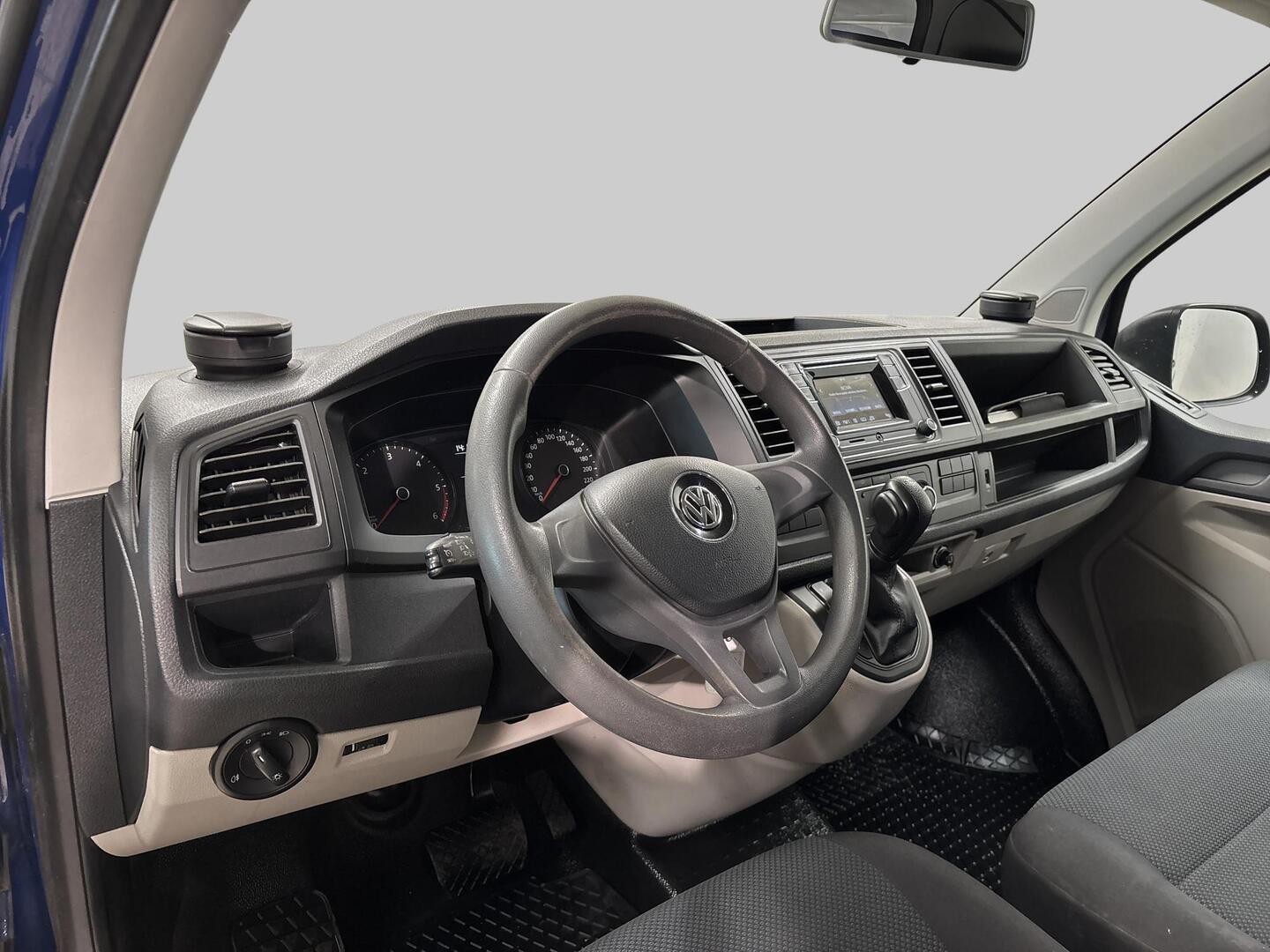 VOLKSWAGEN Transporter 2017