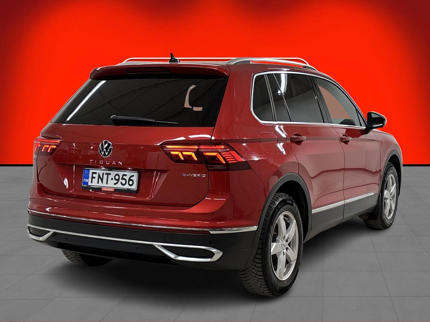 VOLKSWAGEN Tiguan 2022