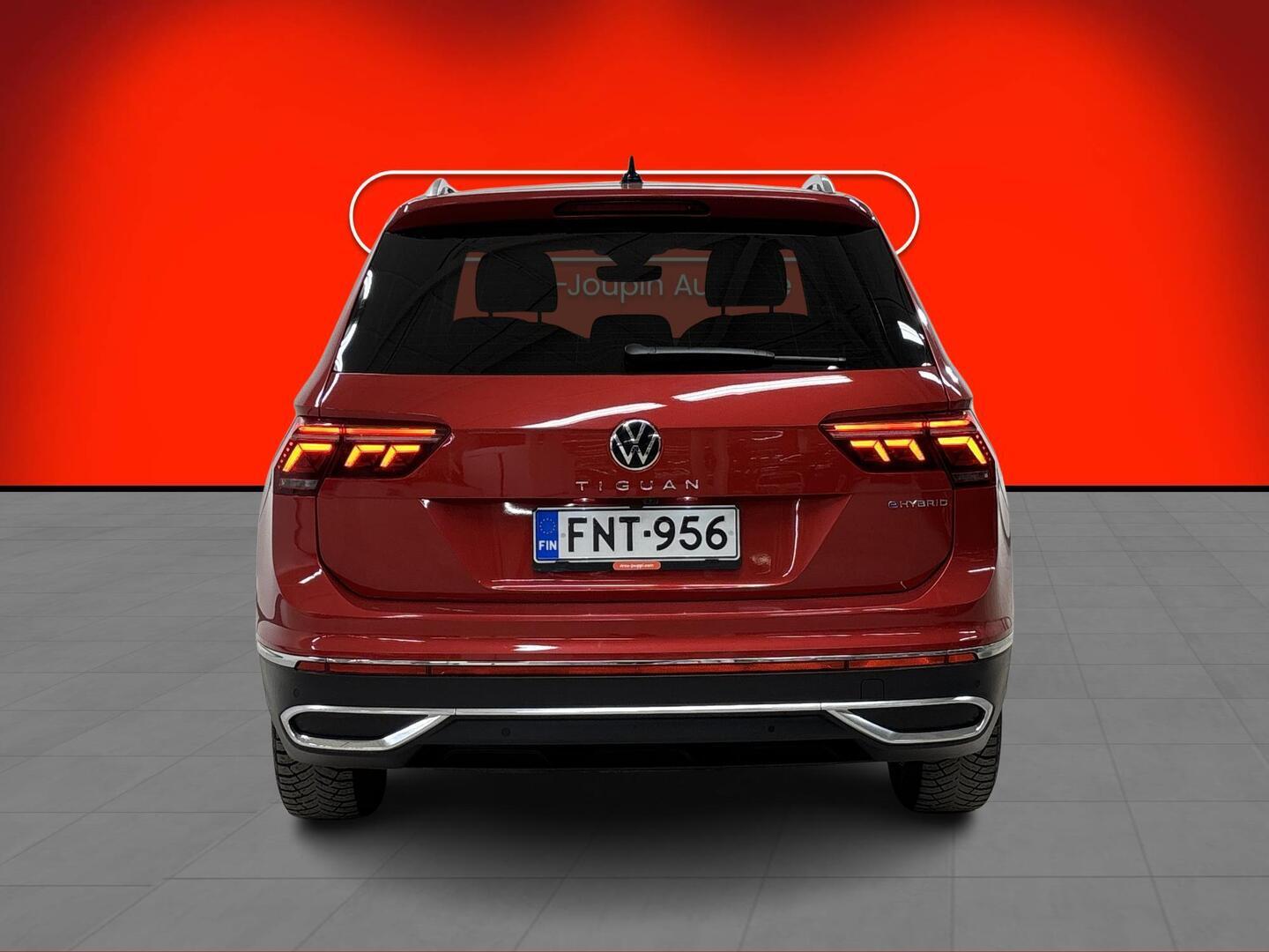 VOLKSWAGEN Tiguan 2022