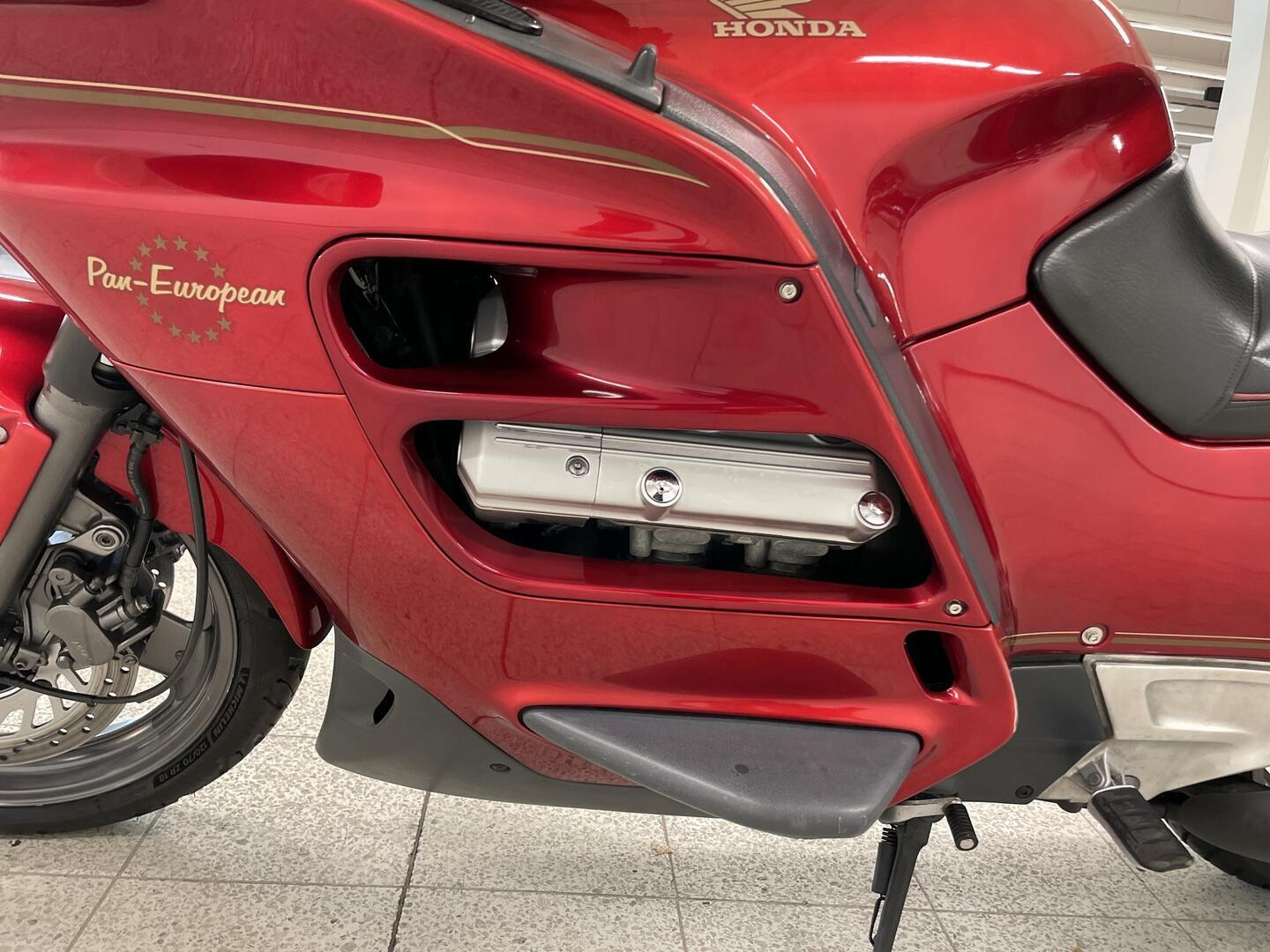 HONDA ST 1993