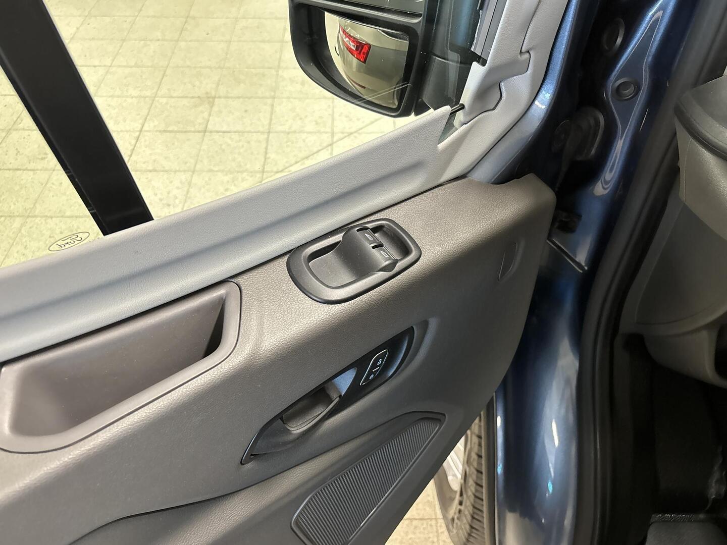 LMC INNOVAN 590 2023