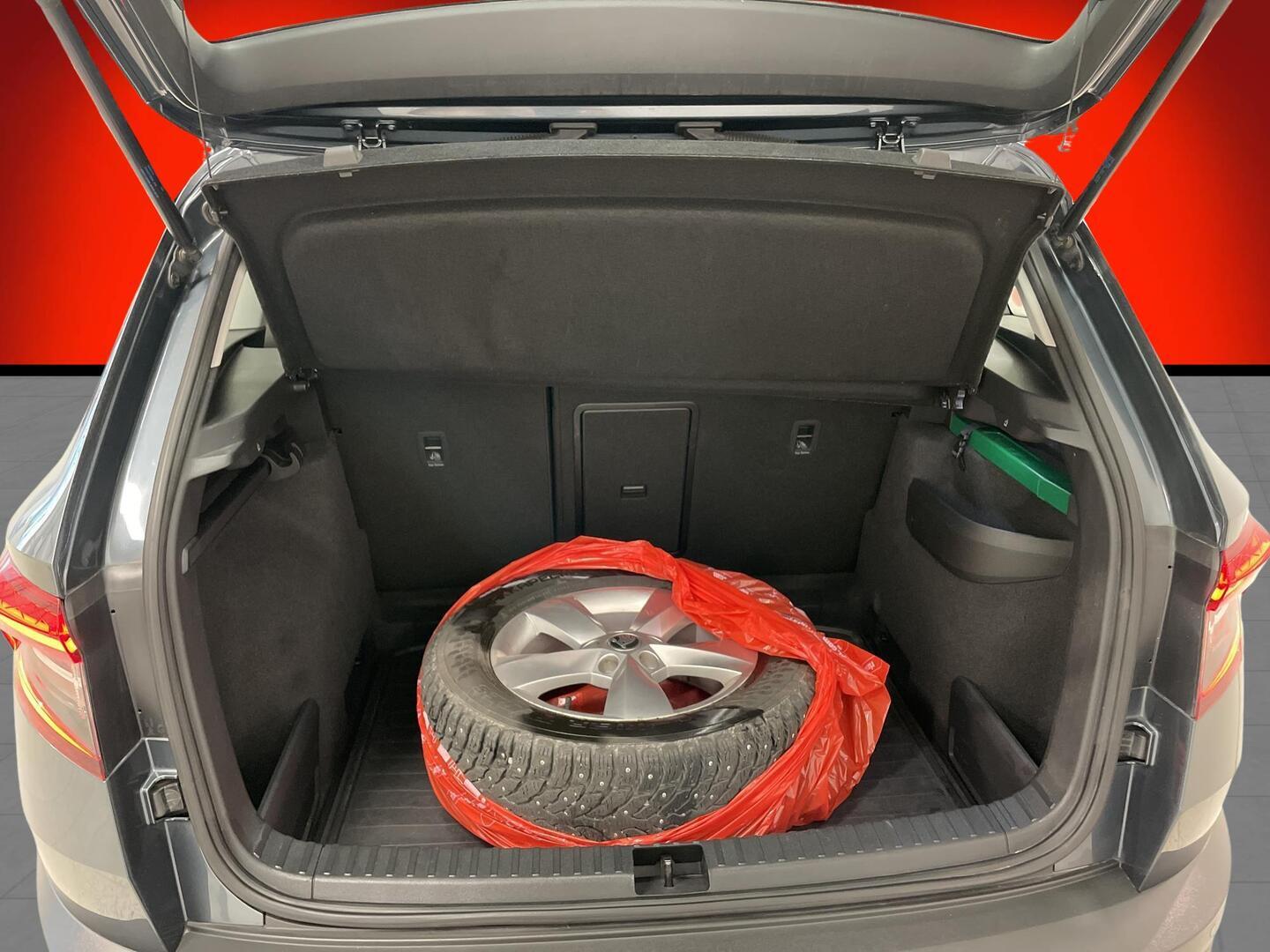 SKODA Karoq 2021