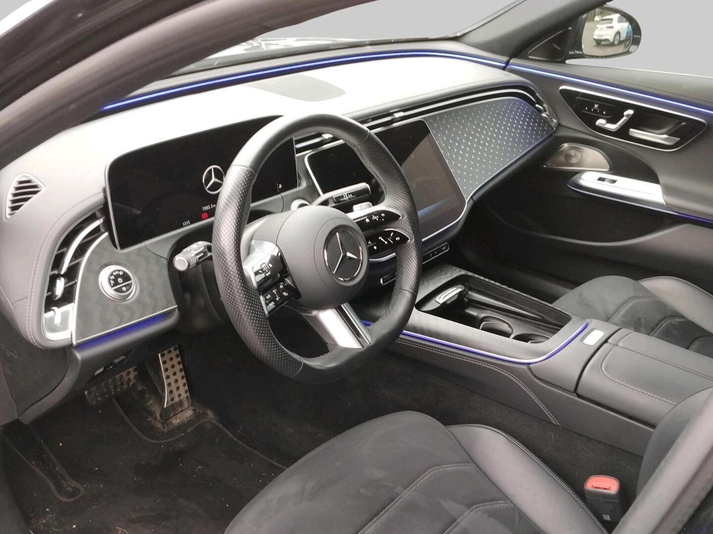 MERCEDES-BENZ E 2024