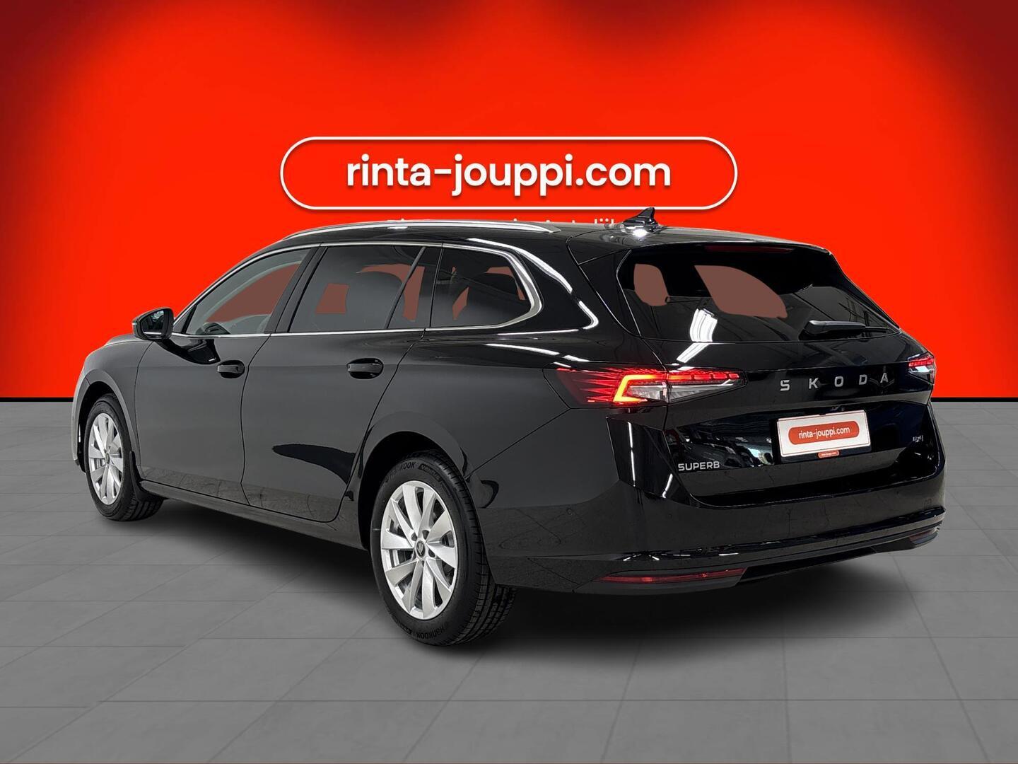 SKODA Superb 2026