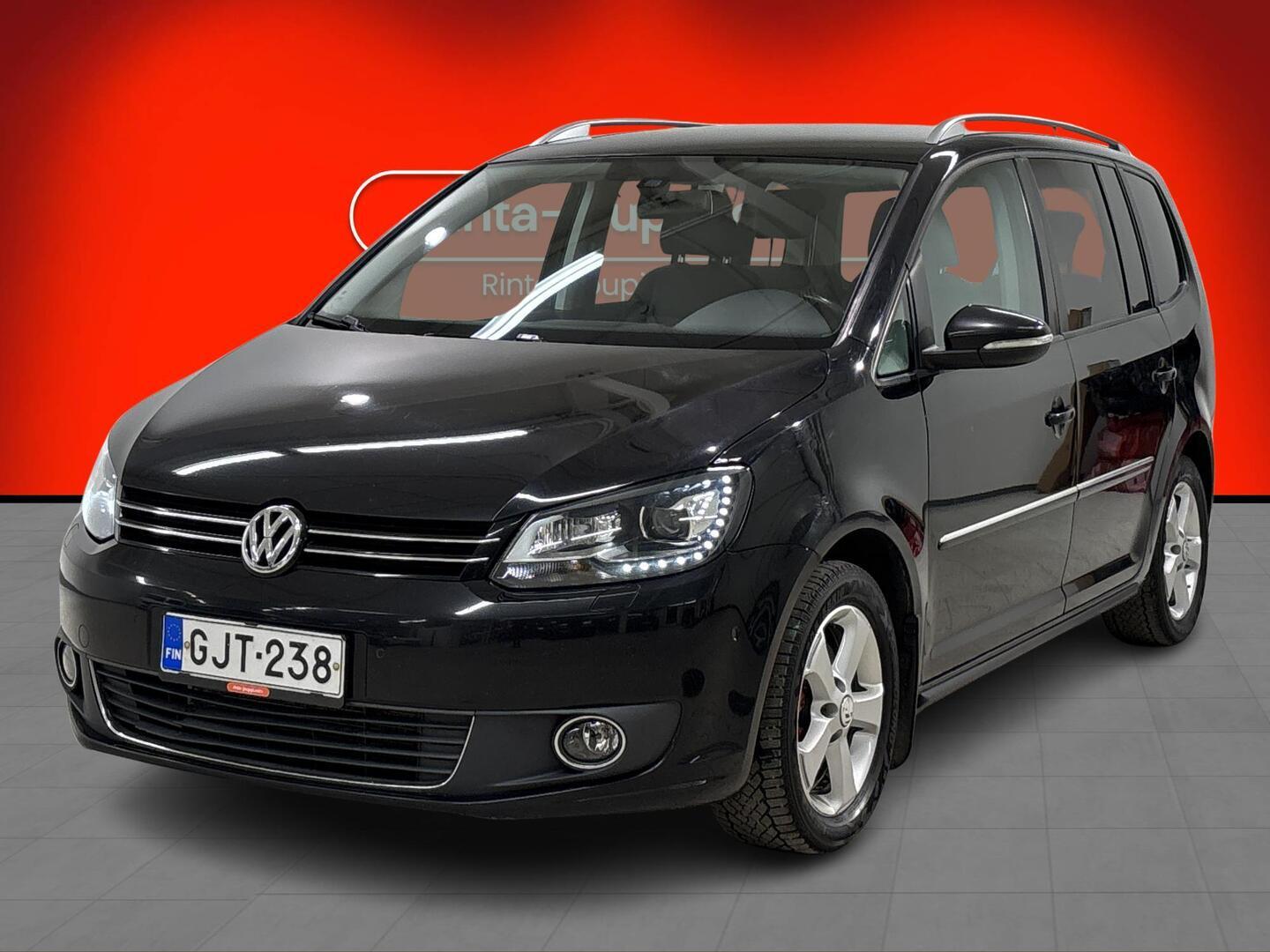 VOLKSWAGEN Touran 2011