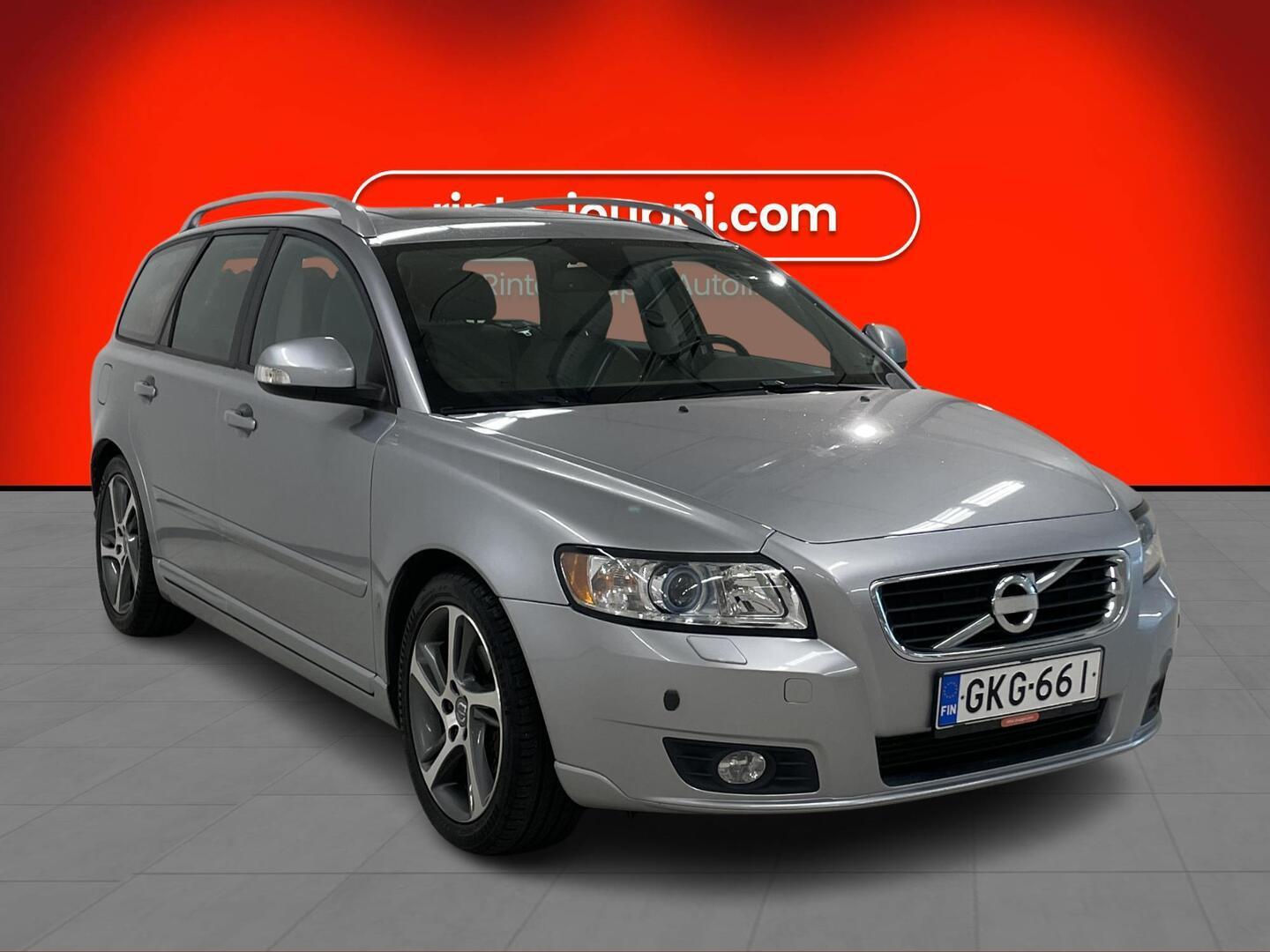 VOLVO V50 2011